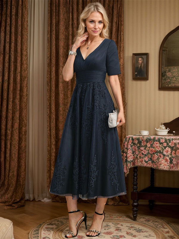 A-Linie V-Ausschnitt Wadenlanges Tüll-Spitzenkleid für die Brautmutter mit Plissee