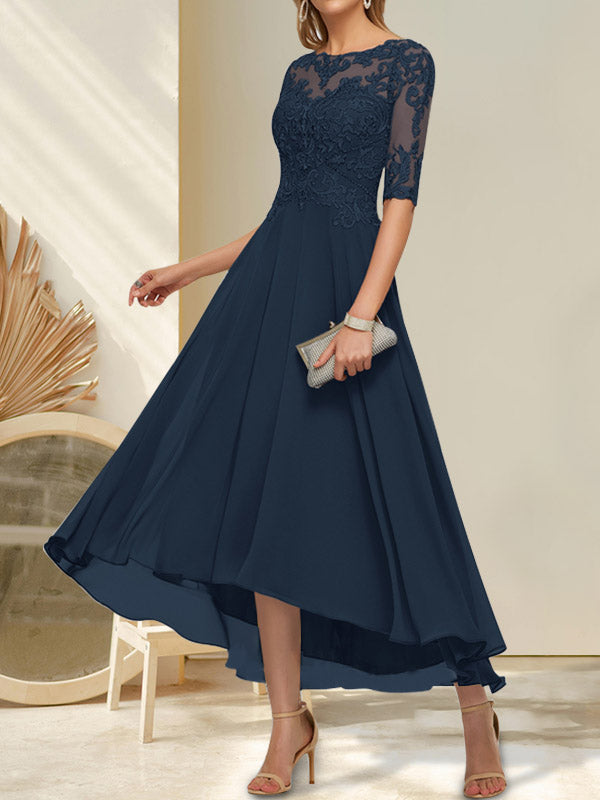 Robe de mère de la mariée en mousseline et dentelle, ligne A, col bateau illusion, asymétrique, ornée de perles et de paillettes