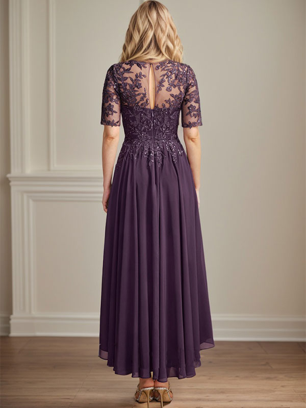Robe de mère de la mariée en mousseline et dentelle asymétrique illusion à encolure dégagée, coupe en A, ornée de paillettes
