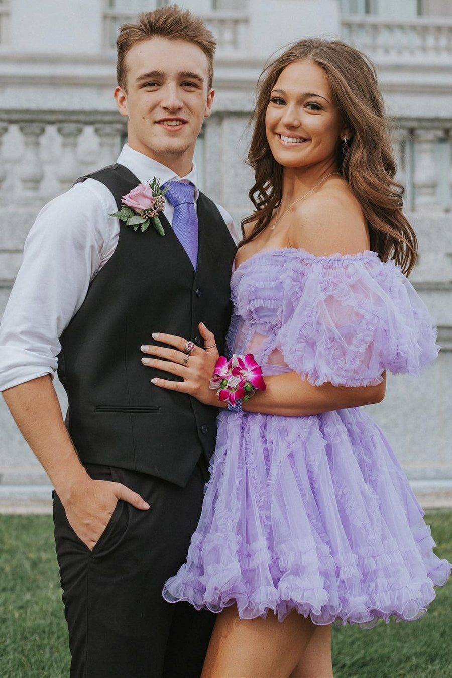 Naomi | Robe de bal en tulle à ligne A et épaules dénudées