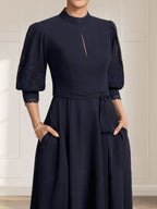 Abito da madre della sposa in chiffon di pizzo, linea a trapezio, collo alto, lunghezza al tè, con fiocco