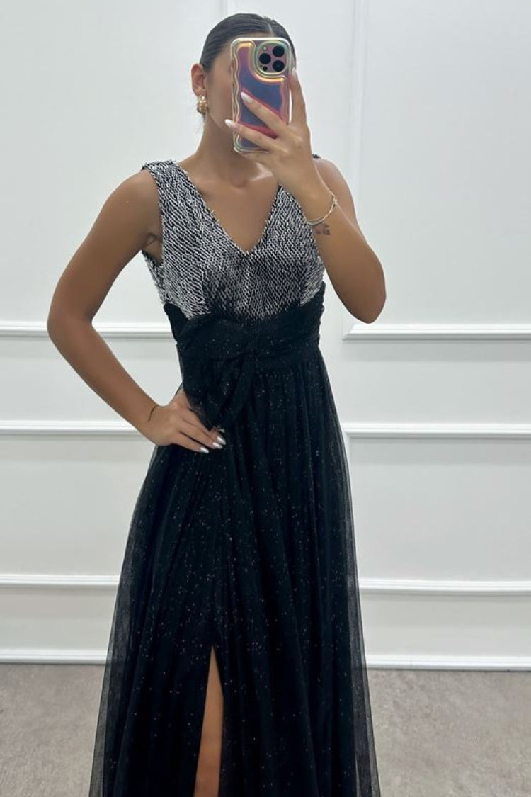 V-Neck Waist Rose Detail Embroidered Design Dress