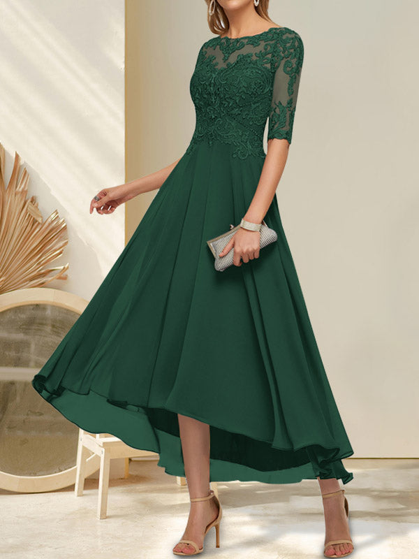 Robe de mère de la mariée en mousseline et dentelle, ligne A, col bateau illusion, asymétrique, ornée de perles et de paillettes