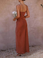 Abito con Bretelle e Spacco alla Moda