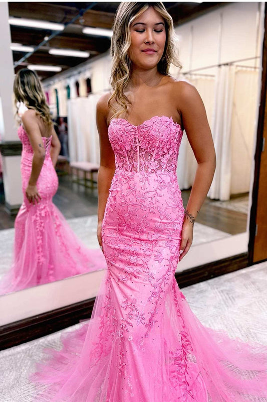 Vestido de fiesta de tul con encaje y escote corazón de sirena