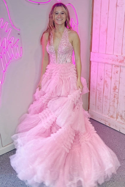 Vestido de fiesta escalonado con volantes y cuello halter con apliques de tul