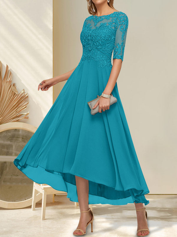 Robe de mère de la mariée en mousseline et dentelle, ligne A, col bateau illusion, asymétrique, ornée de perles et de paillettes