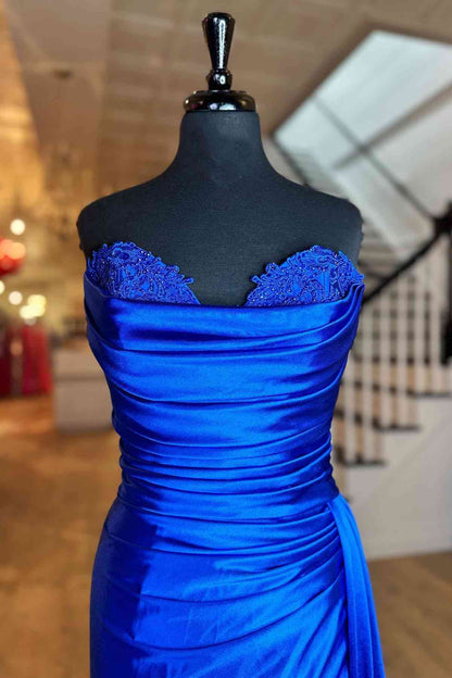 Vestido de fiesta largo plisado de satén estilo sirena sin tirantes color fucsia