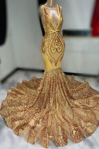 Vestido de Festa Sem Mangas com Lantejoulas Douradas Escuras, Decote em V e Aplicações, Ombros Descobertos
