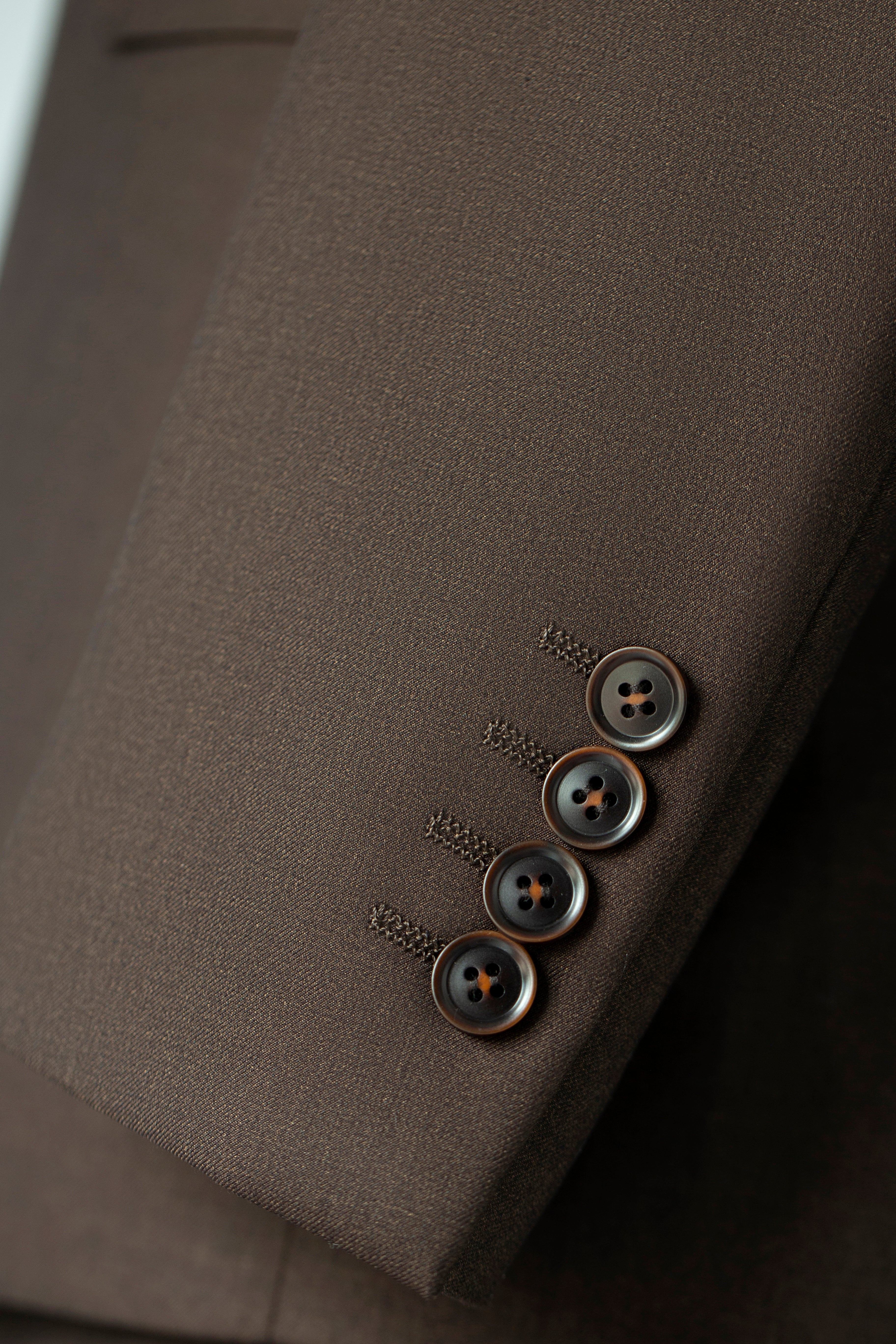 Abito Sarto Doppio Petto Marrone Scuro in Lana per Sposo Formale e Business