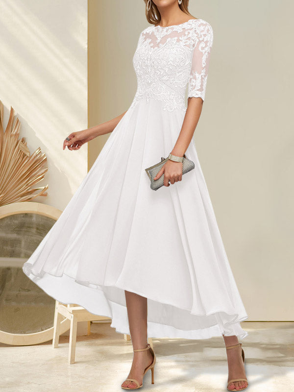 Robe de mère de la mariée en mousseline et dentelle, ligne A, col bateau illusion, asymétrique, ornée de perles et de paillettes