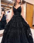 Abito da sera lungo a strati in tulle scintillante con scollo profondo a V a linea ad A