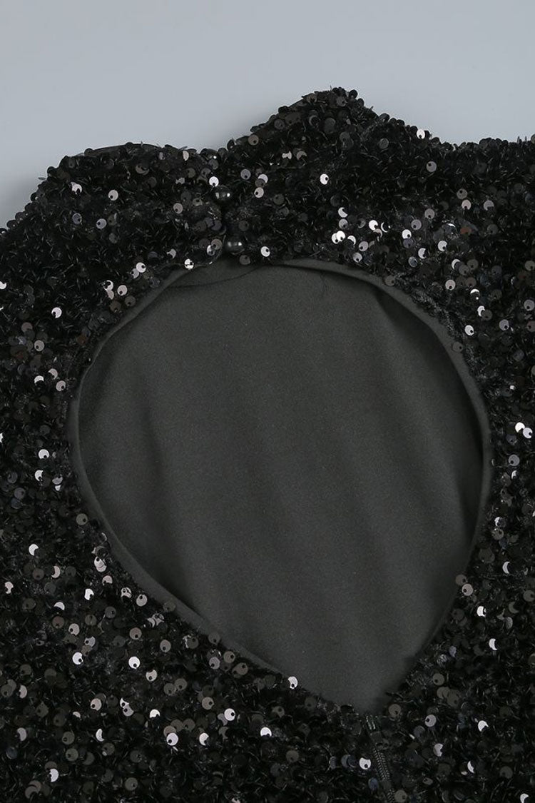 Abito da sera lungo con collo alto scintillante, maniche lunghe, tagli laterali e spacco alto con paillettes