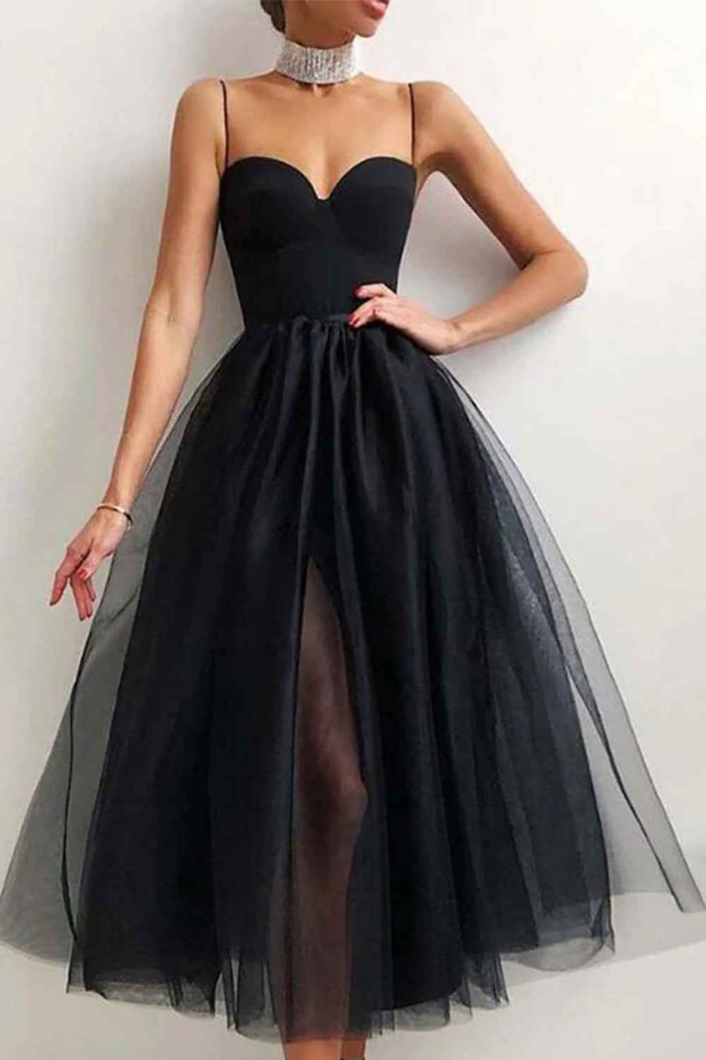 Elegant Black Tulle A Line Spaghetti Strap Midi Prom Dress With Built In Bra And Zipper Back For Evening Formal Parties