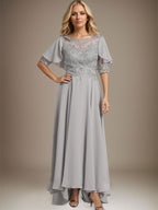 Robe de mère de la mariée en mousseline et dentelle asymétrique à encolure dégagée en ligne A avec perles