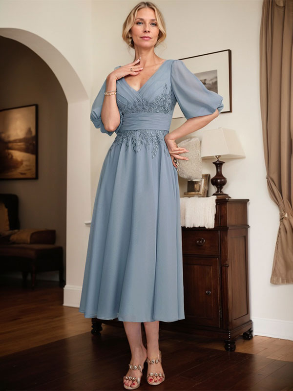 A-Linie V-Ausschnitt Wadenlanges Chiffon-Kleid für die Brautmutter mit Plissee