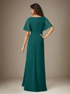 فستان شيفون ضيق مزين بالخرز بلون كحلي داكن