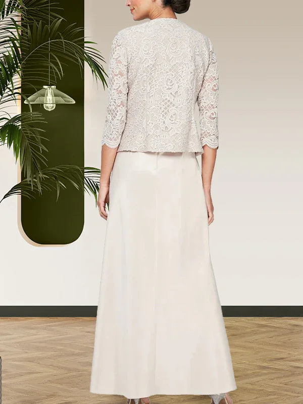 فستان مع جاكيت تنورة من الدانتيل اللامع والساتان مع جاكيت مفتوح