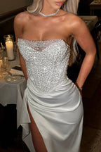 فستان ماكسي مذهل بتصميم أحلام وترتر وتطريز ساتان وتطريز مرقع وأكتاف مكشوفة وتجاعيد وتدلية وشق طويل