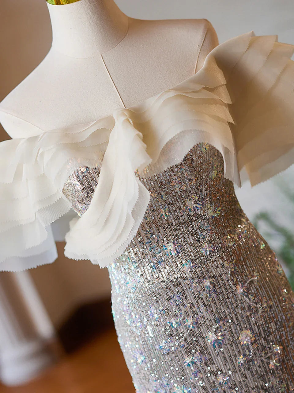 Abito da sera formale di lusso con perline e paillettes argento a sirena Y7614