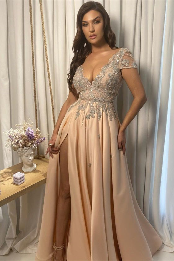 Vestido de Cerimónia com Abertura Frontal, Corte em A, Ombros Descobertos, Renda e Aplicação em Decote em V