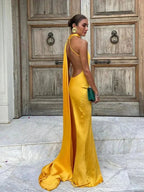 Vestido largo de gala amarillo satinado sin espalda y con hombros descubiertos Vestido de noche Y8466