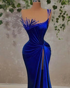 Vestido de Veludo Azul Real Glamouroso para Noite, Vestido de Festa com Alças de Design Único e Fenda Alta Y719