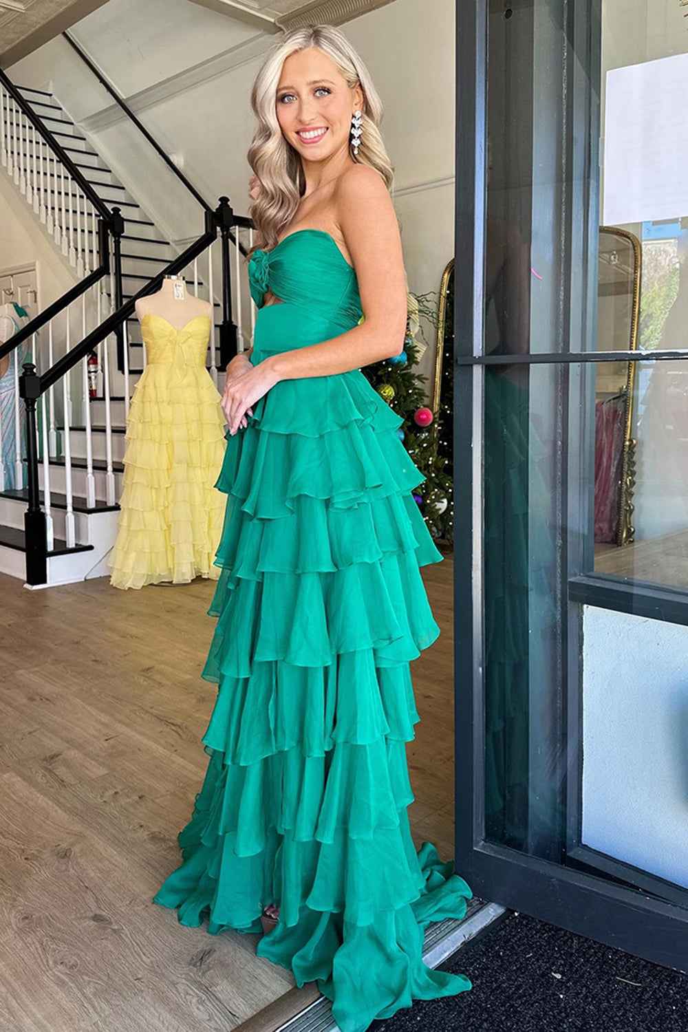 Black Sweetheart Chiffon A Line Tiered Long Prom Dress With Slit