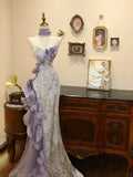 Vestido de Baile Roxo Glamouroso de Cetim e Tule, Modelo Sereia, Sem Alças, com Flores Y8601