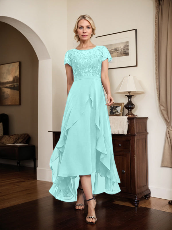 Robe de mère de la mariée en mousseline et dentelle asymétrique illusion à encolure dégagée, coupe en A, avec nœud, volants et paillettes