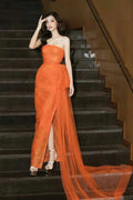 Vestido de noite laranja com folhos em tule plissado, sem alças, com racha, para baile Y7651