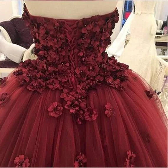 Charming Strapless Burgundy Tulle Ball Gown With Hand Flowers Y1218