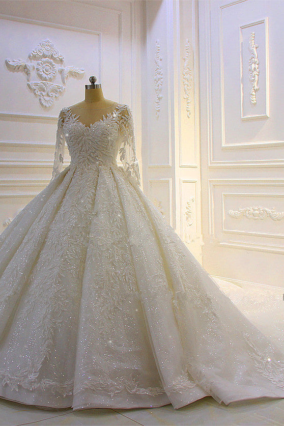 Chic Beading Lace Appliques Ball Gown Wedding Dress With Church Train Sleeves