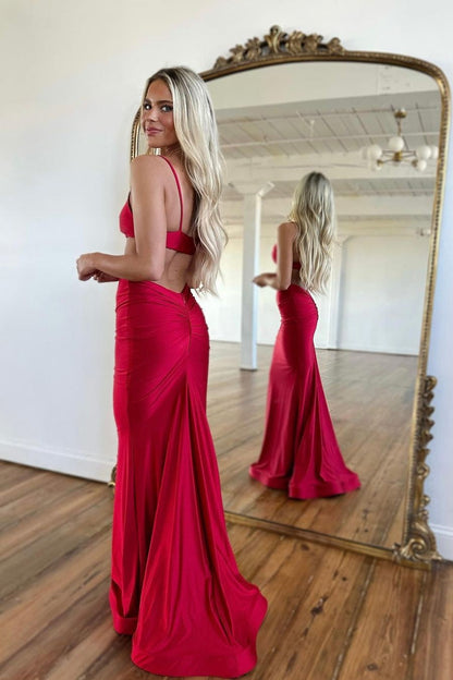 Vestido de fiesta rojo de corte sirena, largo hasta el suelo, con delicados tirantes finos