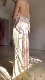 Robe de bal longue sirène élégante sans bretelles avec nœud Y8499