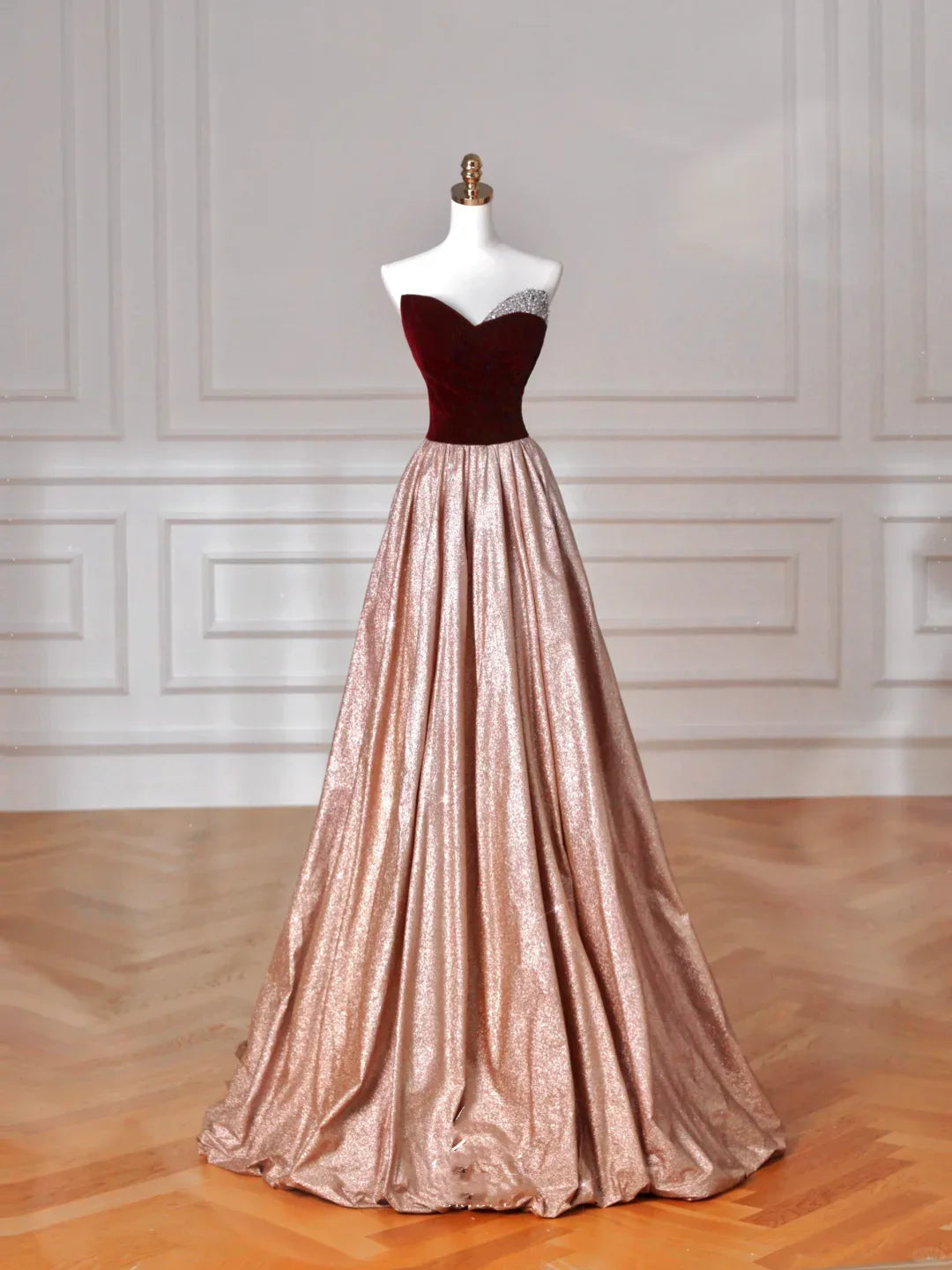 Abito da sera lungo vintage in velluto e raso senza spalline a linea ad A Y8627