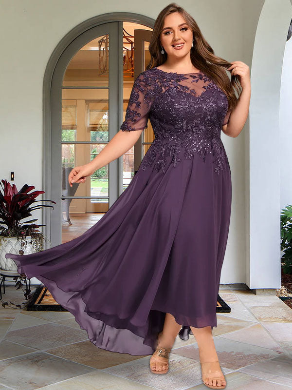 Robe de mère de la mariée en mousseline et dentelle asymétrique illusion à encolure dégagée, coupe en A, ornée de paillettes