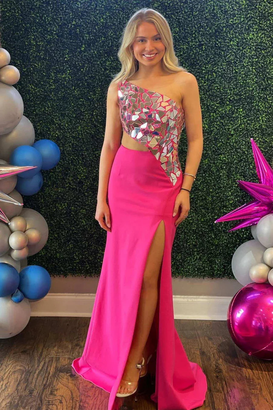 Ashley | Robe fourreau à une épaule avec miroir et paillettes pour soirée