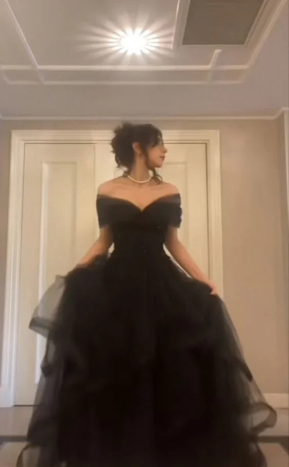 Abito lungo nero da sera con spalle scoperte in tulle, abito formale nero per laurea Y7351