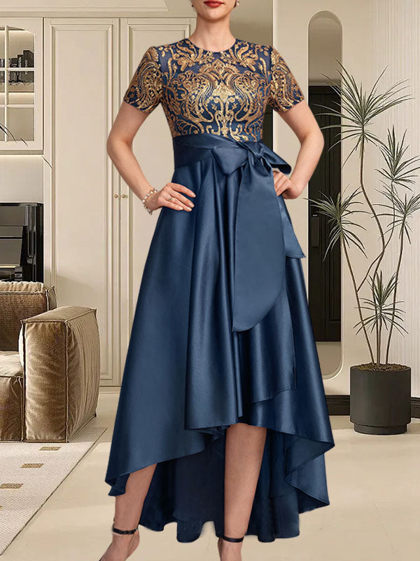 Vestido de madre de la novia de satén con lentejuelas, encaje y escote redondo asimétrico con lazo