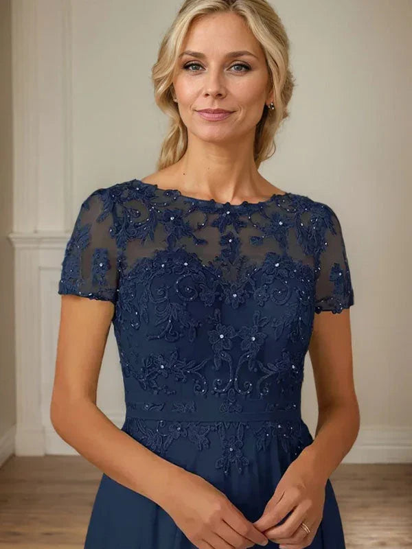 فستان شيفون كحلي داكن برقبة قارب وتطريز بالترتر على شكل حرف A