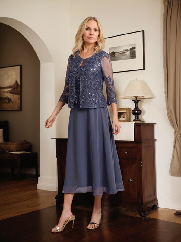 Robe de mère de la mariée en dentelle et mousseline, longueur thé, en ligne A, décolleté arrondi, ornée de paillettes