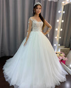 Elegant Long Sleeve A Line Tulle Wedding Dress With Lace