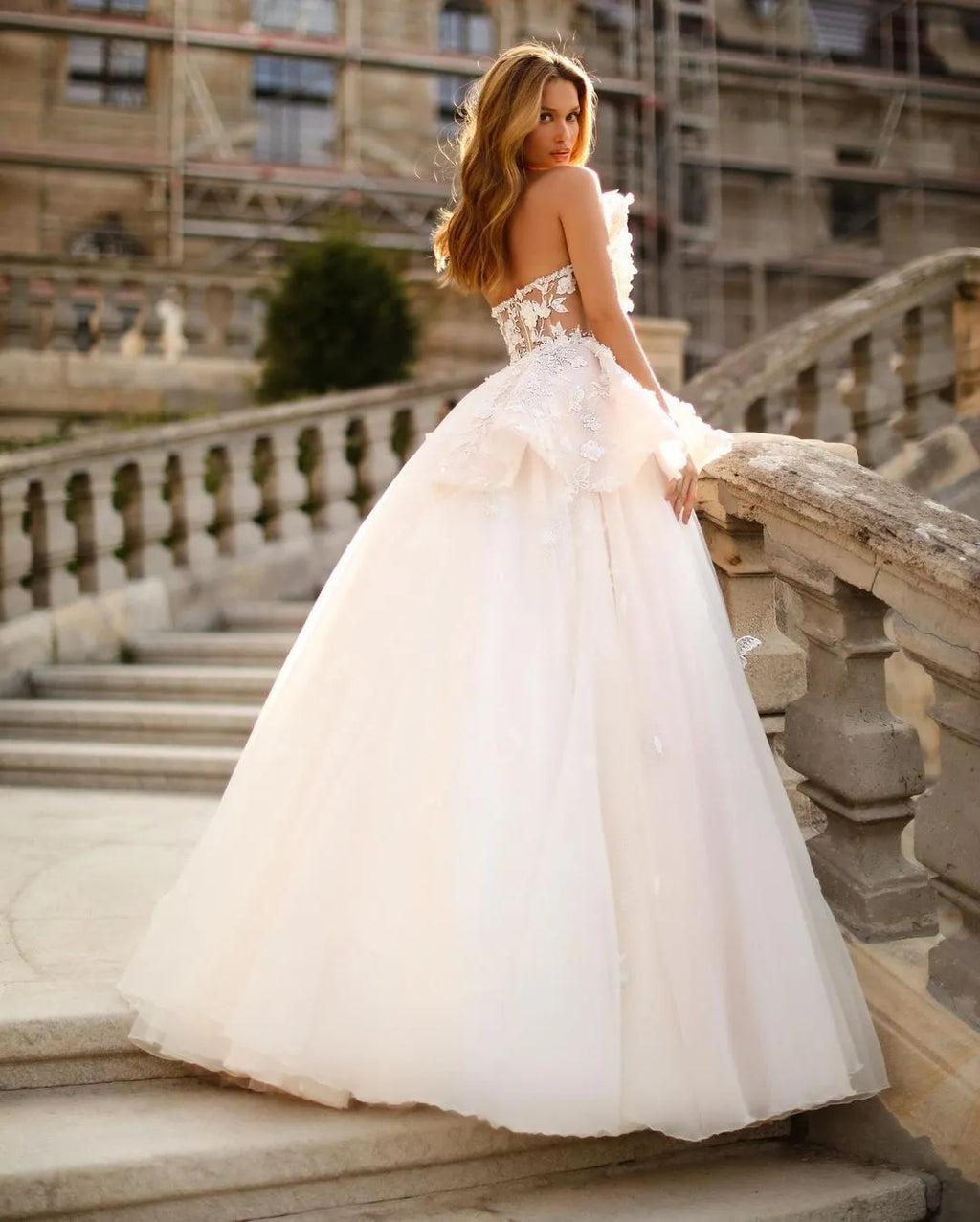 Sweetheart Backless Floor Length Princess Wedding Dress With Lace Tulle Appliques