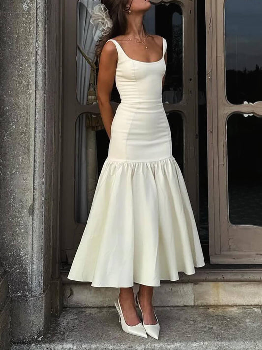 Anmutiges Midikleid mit quadratischem Ausschnitt, breiten Trägern und tiefer Taille 