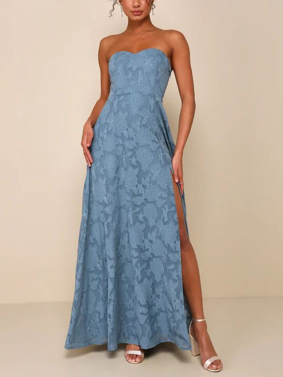 Robe de soirée sans bretelles coupe ajustée avec fente longue
