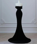 Robe de soirée longue en velours noir luxueux ornée de perles Y7675