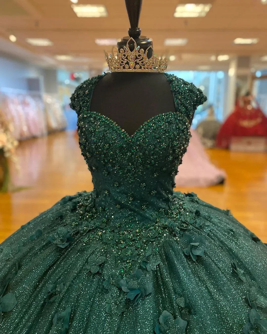 Abito da ballo verde principessa Abiti per Quinceañera Festa dei 15 anni Fiori 3D Pizzo Applicazioni Perline di cristallo Paillettes Abiti di compleanno Y606
