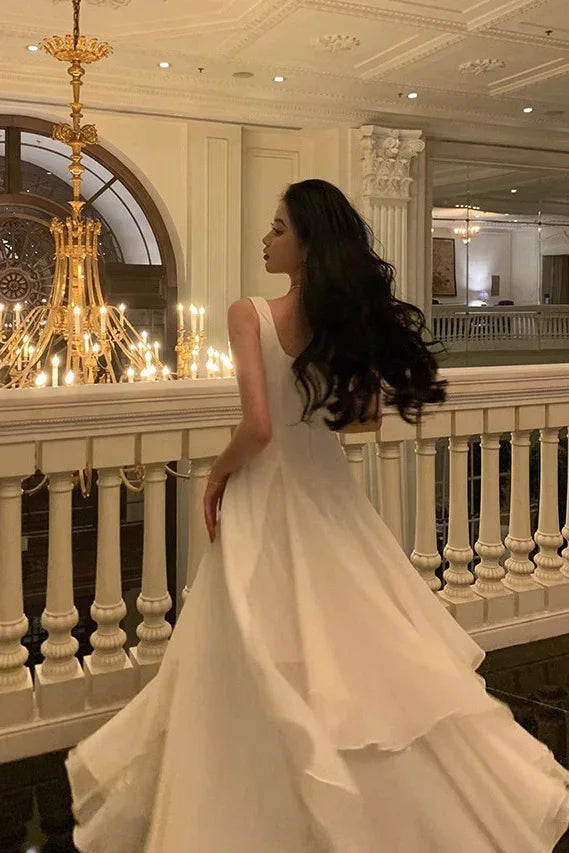 Robe de soirée longue blanche à encolure carrée, asymétrique, coupe trapèze Y2786