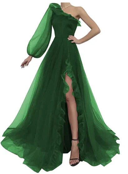Abito da sera in tulle bordeaux monospalla S17925
